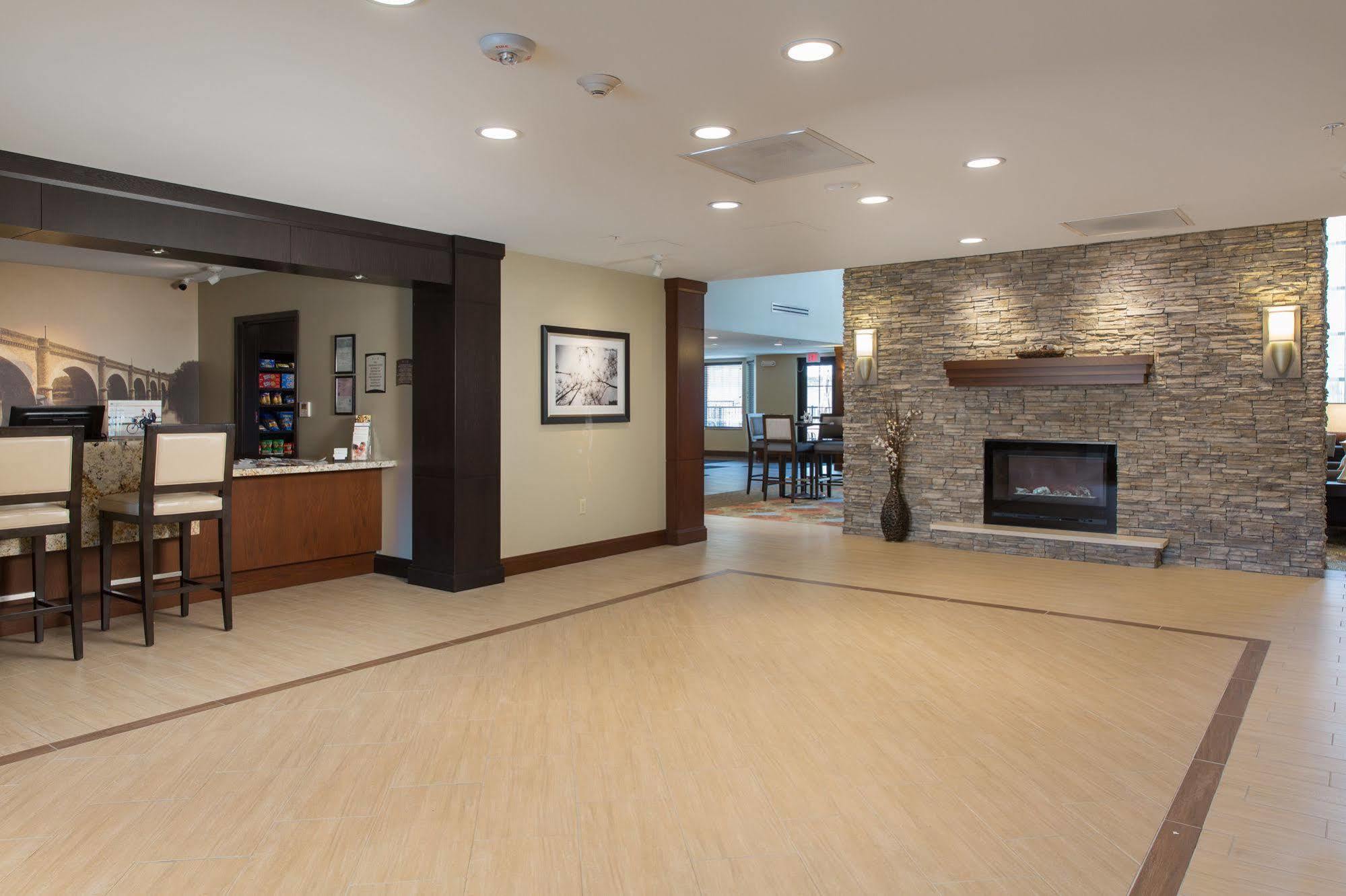 Staybridge Suites Corona South By Ihg Kültér fotó
