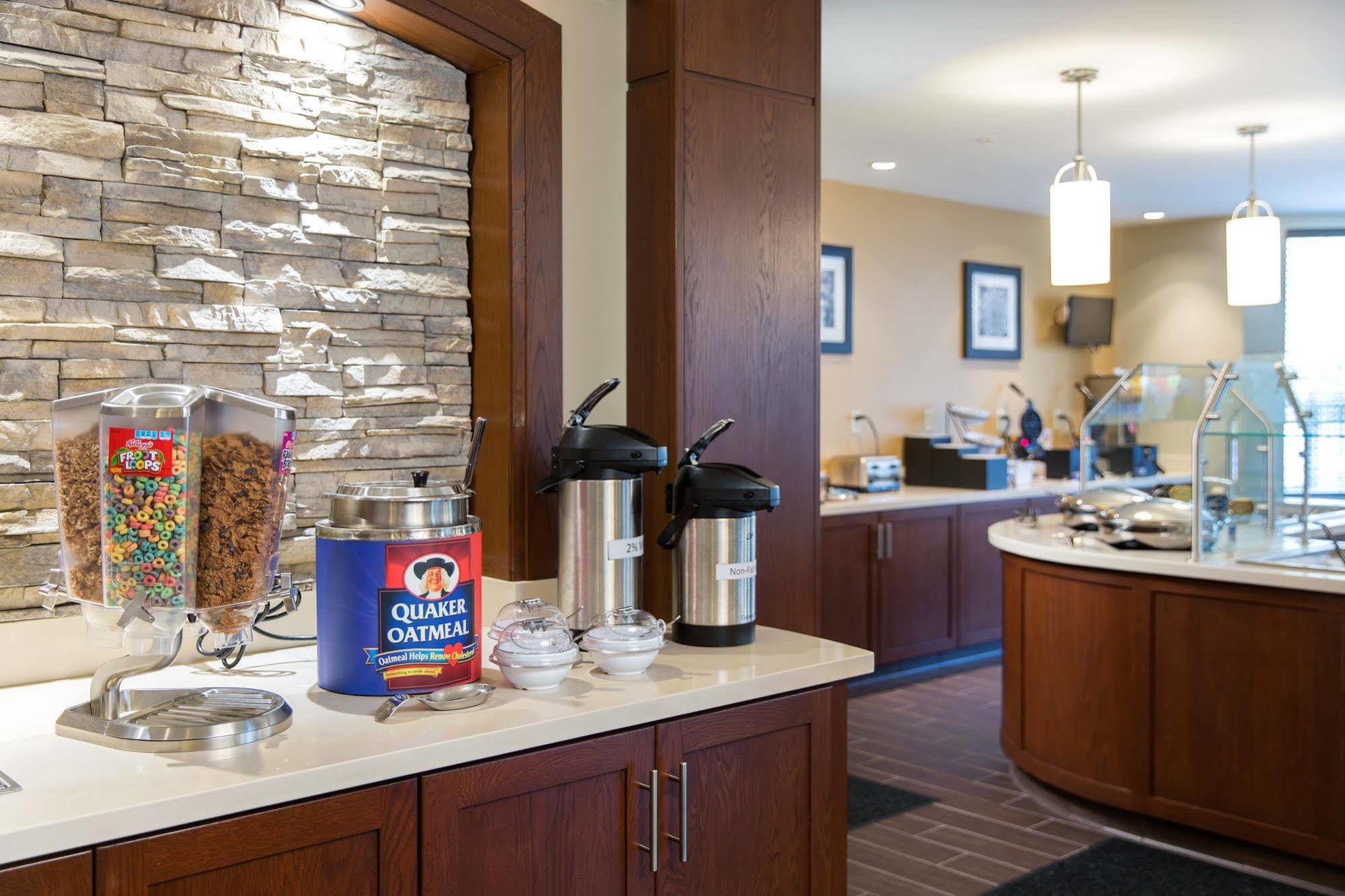 Staybridge Suites Corona South By Ihg Kültér fotó