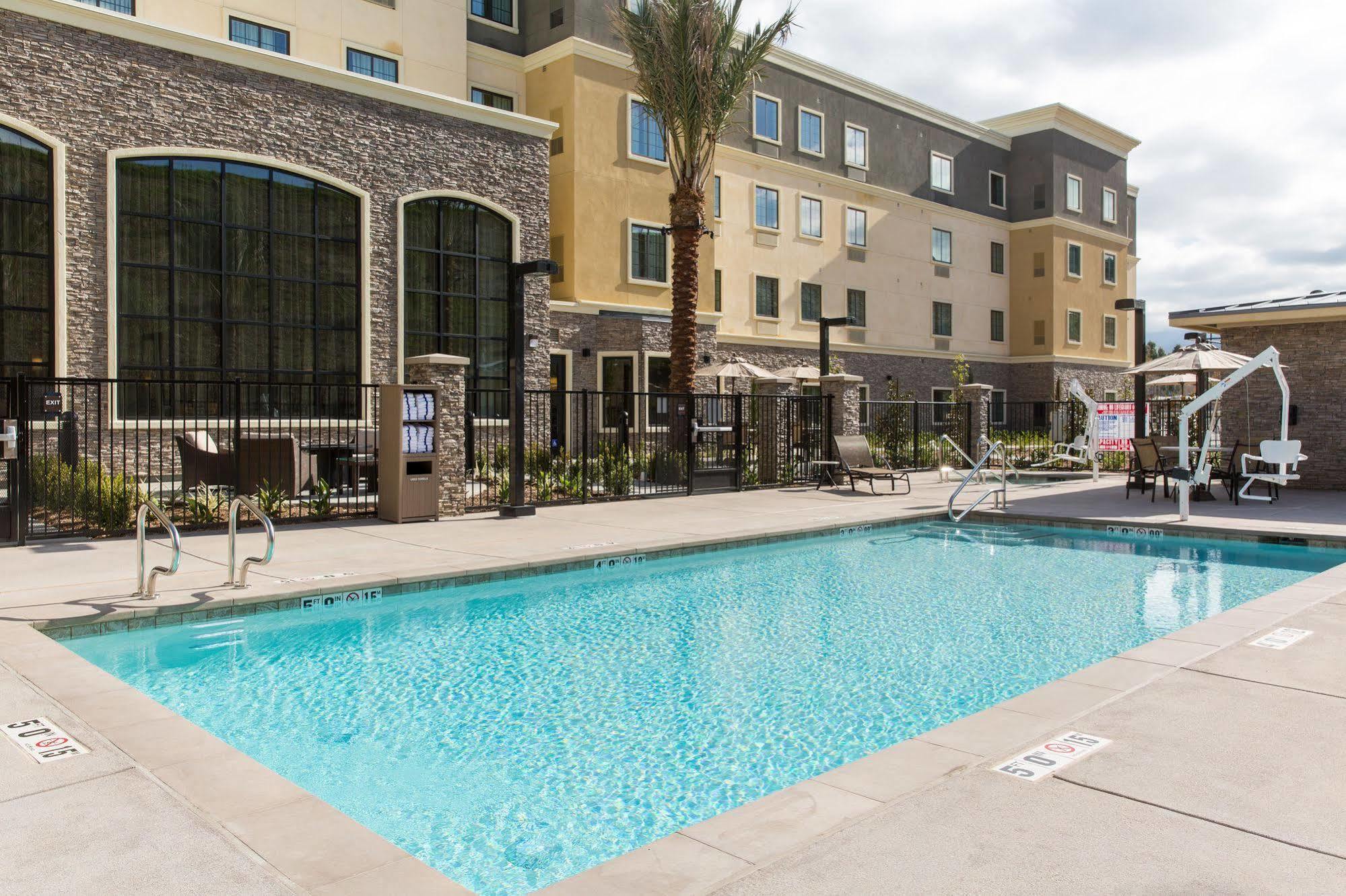 Staybridge Suites Corona South By Ihg Kültér fotó